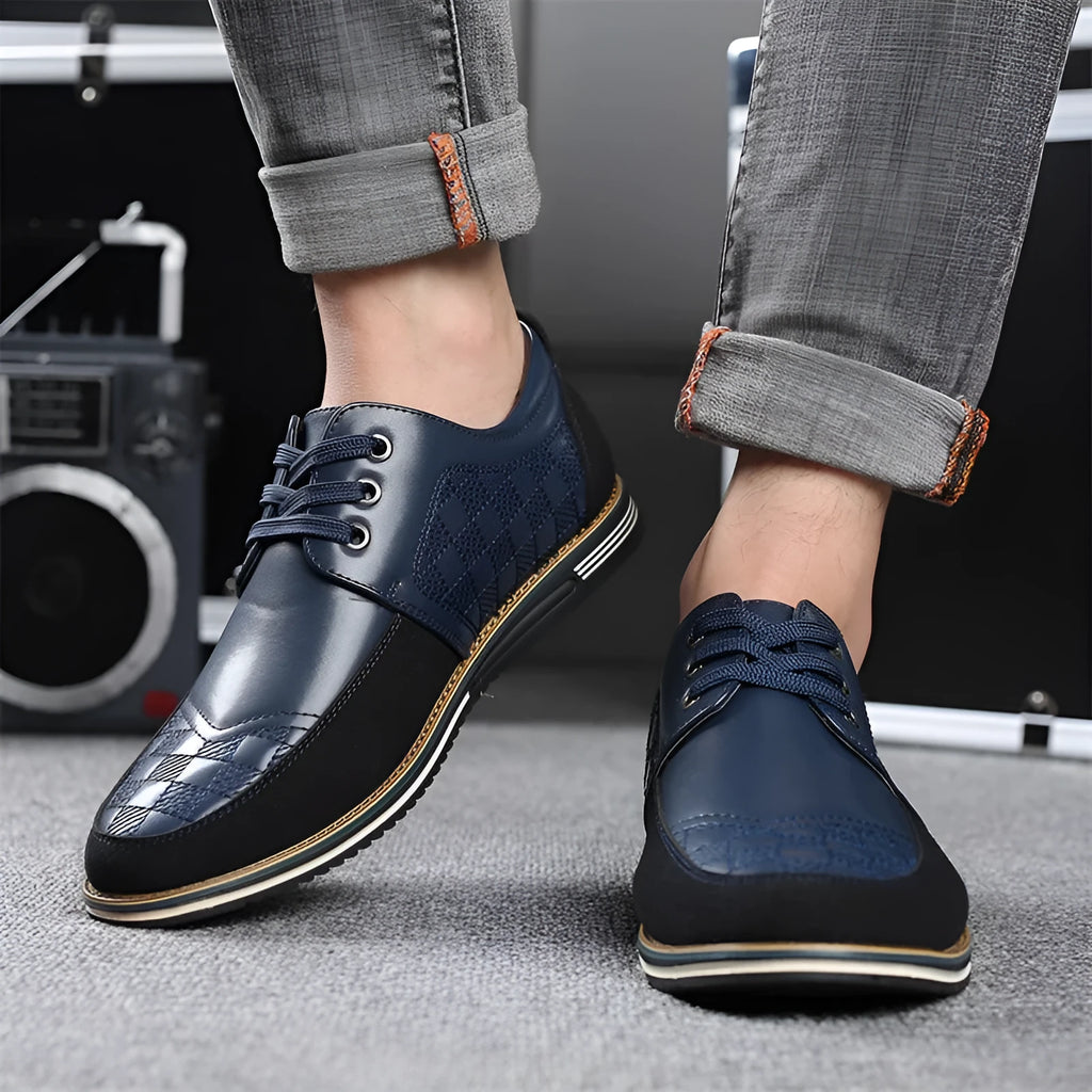 Autumn men's casual lace-up driving shoes in cowhide leather, size 46, brown colour