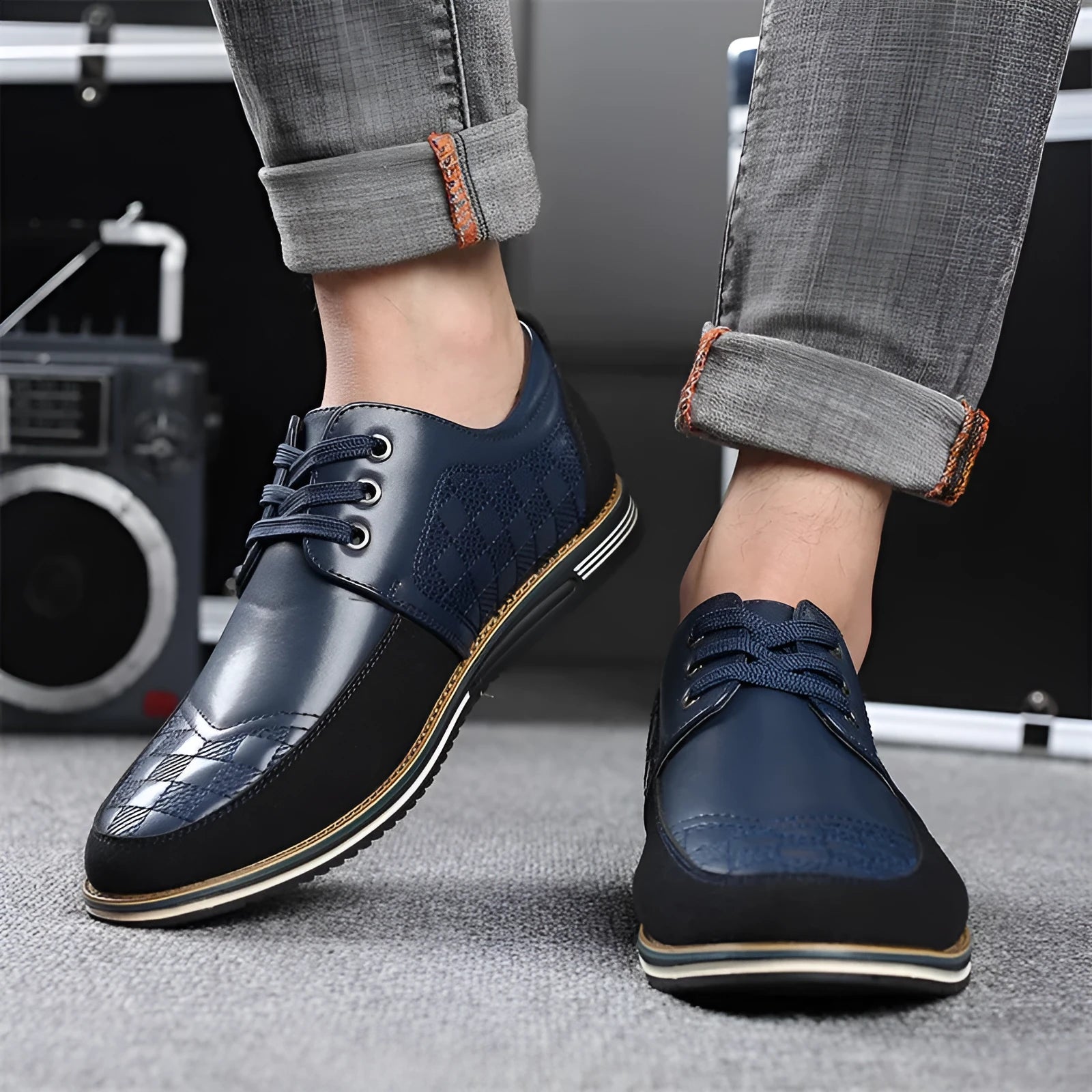 Autumn men's casual lace-up driving shoes in cowhide leather, size 46, brown colour