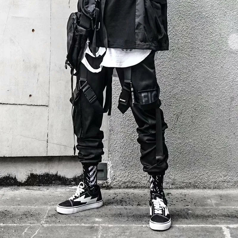 WLS multi belts cargo pants, loose nine-length overalls with mid-waist tether closure and pockets, in black XK20