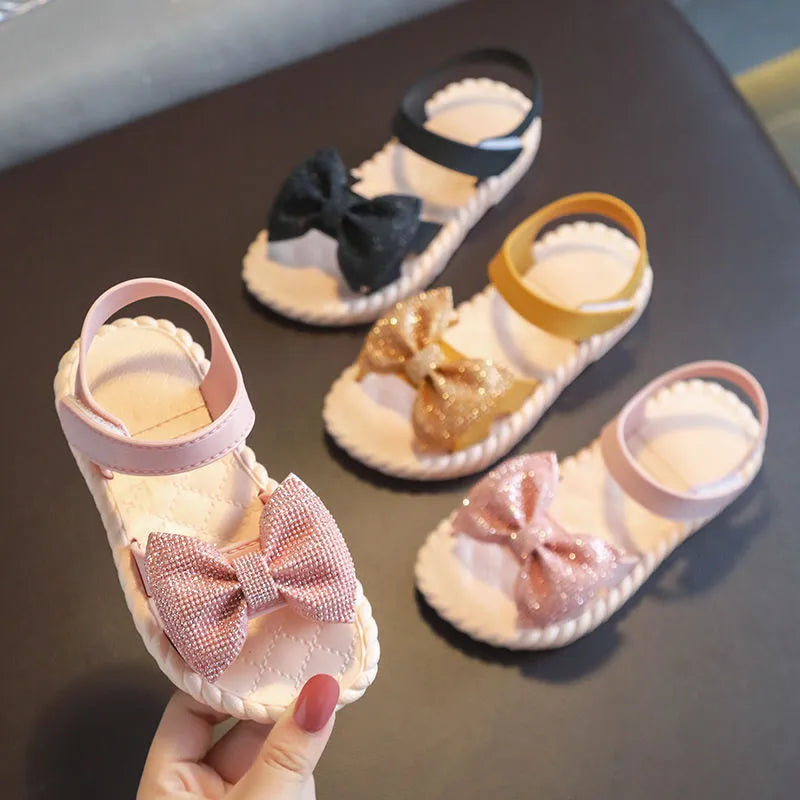 Girls' open-toe sandals with Velcro strap in pink, black or khaki, sizes 24-38, 15-22cm internal length