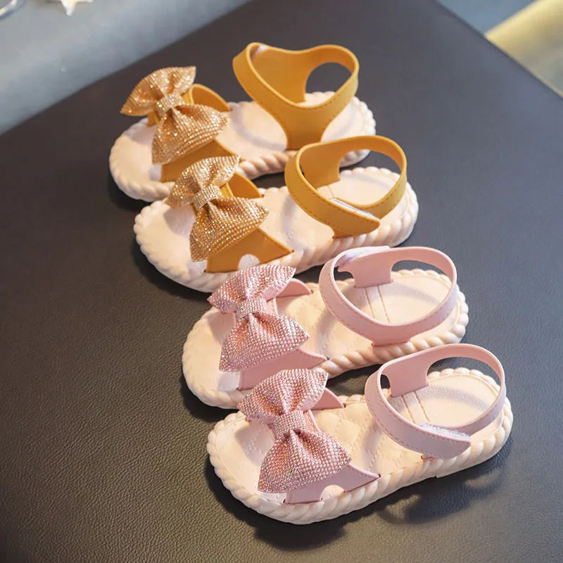 Girls' open-toe sandals with Velcro strap in pink, black or khaki, sizes 24-38, 15-22cm internal length