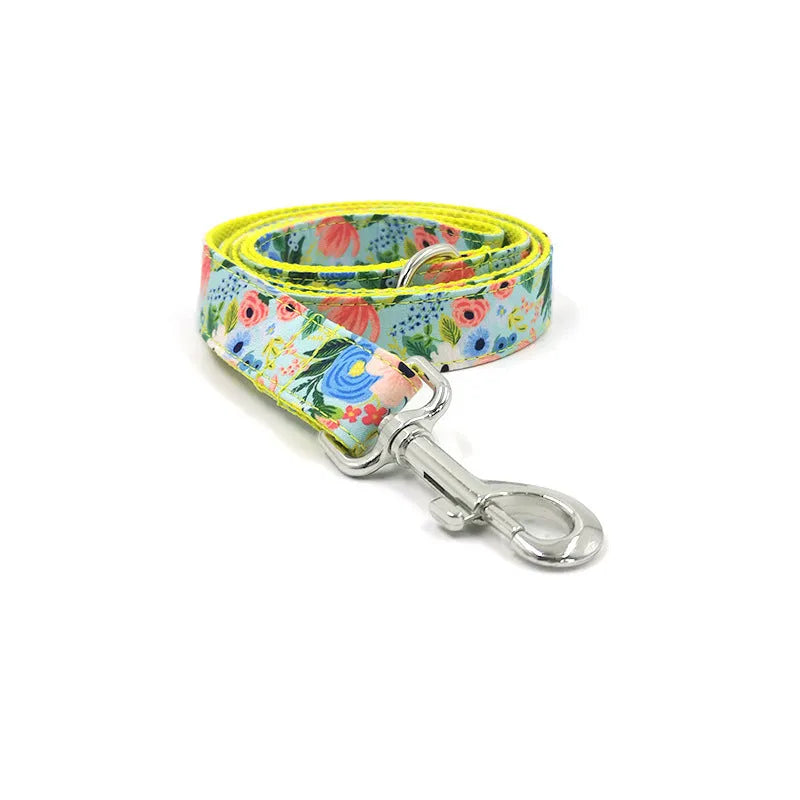 Yellow Midsummer Garden polyester dog leash and collar set on a dog, non-scalable lead, sizes XS to XL