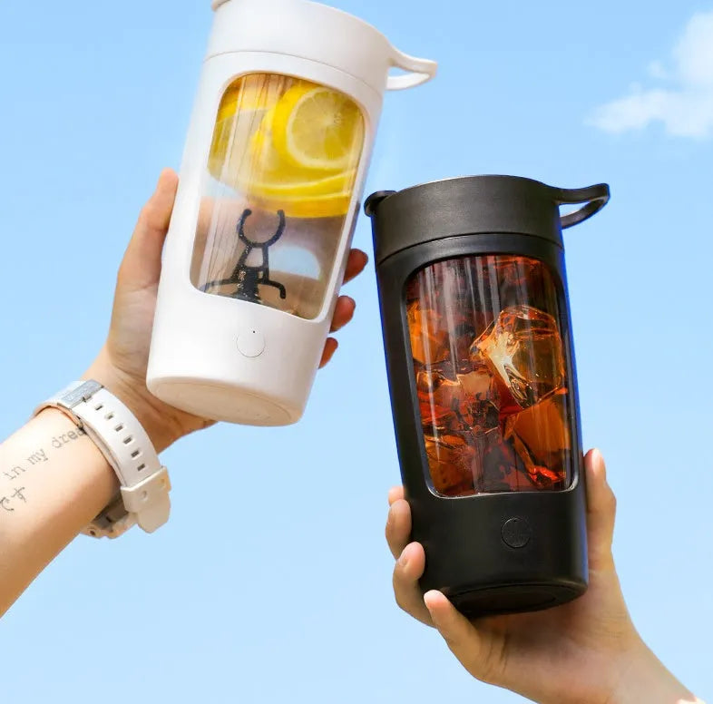Portable USB blender with 650ml automatic mixing cup in black, blue, pink, or white colours