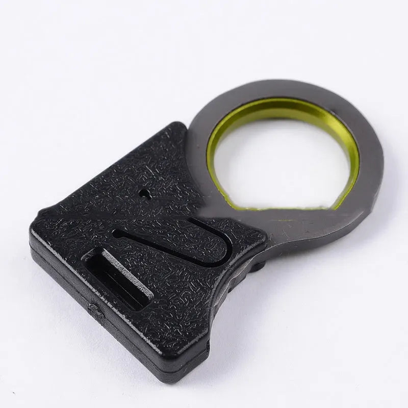 Portable emergency survival tool in black, stainless steel with 440 steel blade, 57HRC, 4.3 x 2.4 cm
