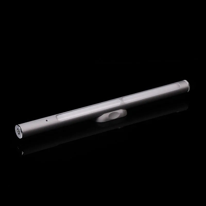 Silver handheld UV disinfection stick with PC and aluminium tube, 20x300mm dimensions, USB rechargeable