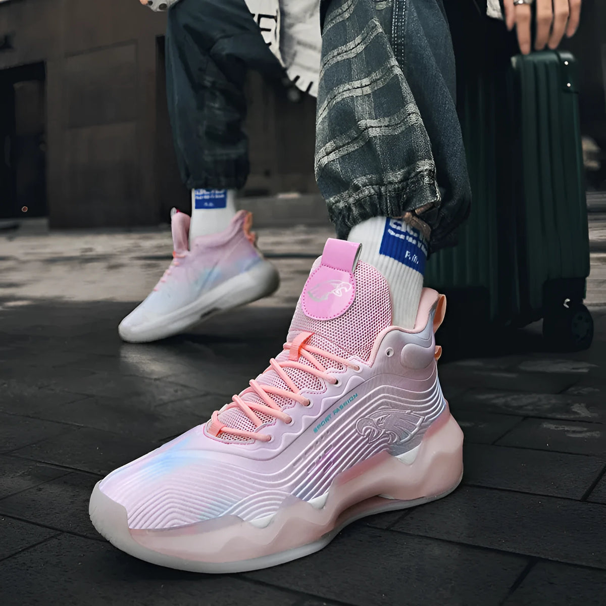 Luminous high-top basketball shoes in pink and blue with graffiti pattern for children