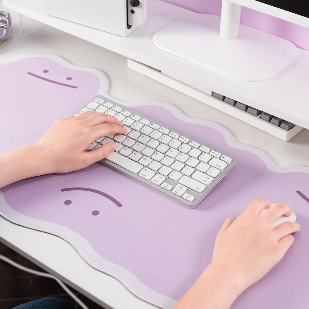 Extra large thickened e-sports mouse pad with lock edge and wrist rest, cartoon anime style, 890x390x3mm
