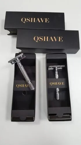 Double edged safety razor shaving kit with storage box and blade