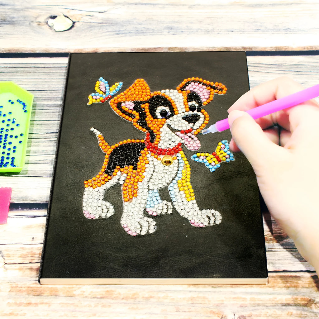 A5 diamond painting notebook with black cover, 50 pages, and 142x207x8mm dimensions