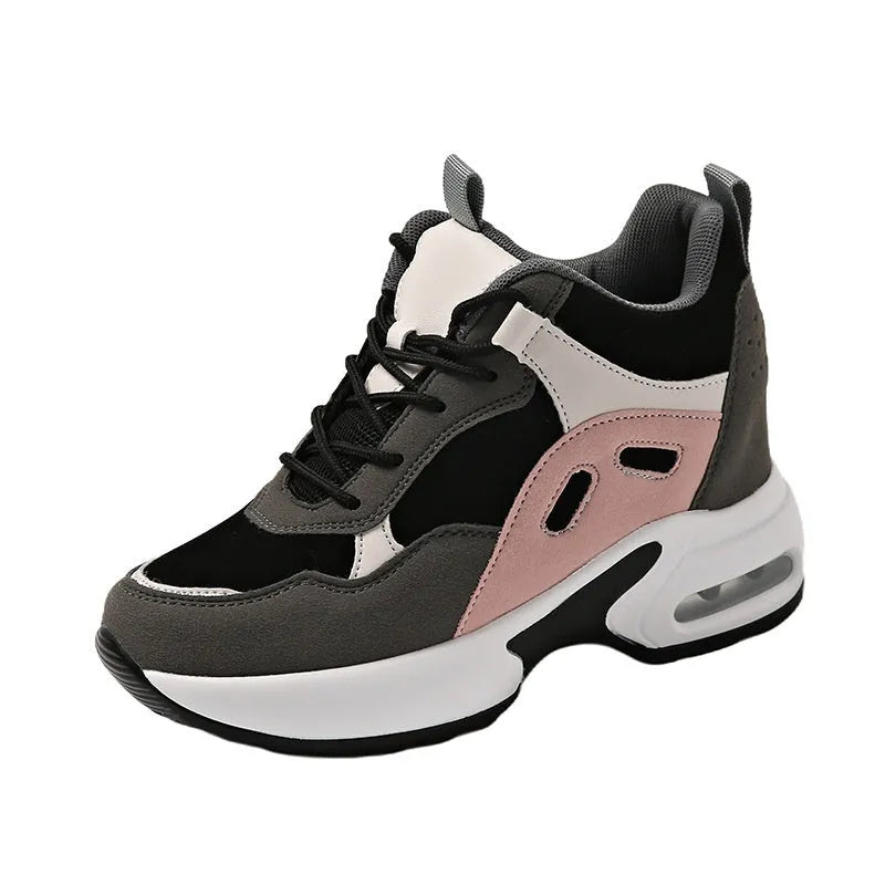 Women's casual hidden heel platform sneaker in suede leather with lace-up and leather stitching