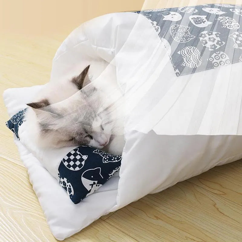 Winter cat bed with removable sleeping bag in four sizes for pets up to 11kg