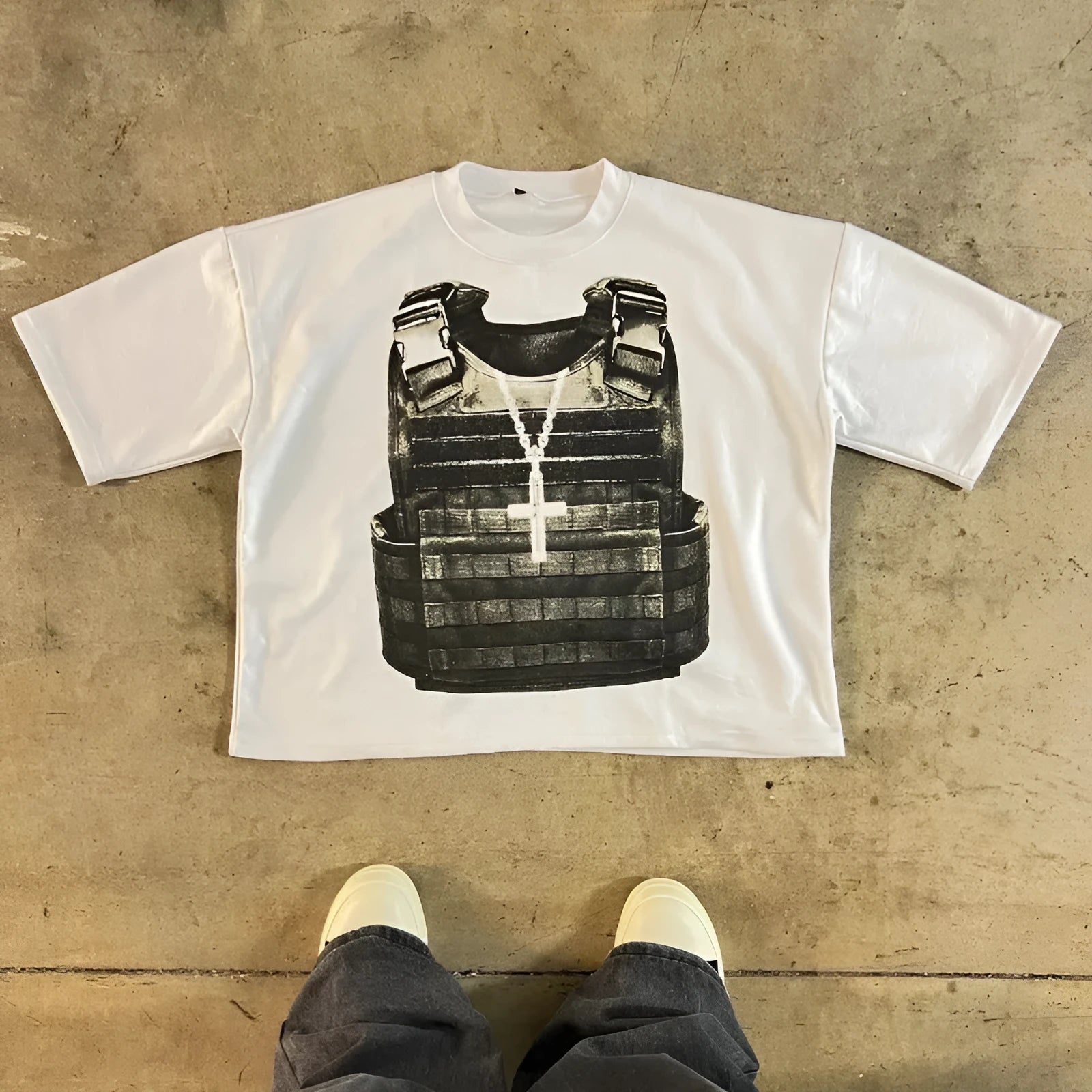 Printed cotton short sleeve t-shirt with drop-shoulder sleeves in a retro street style