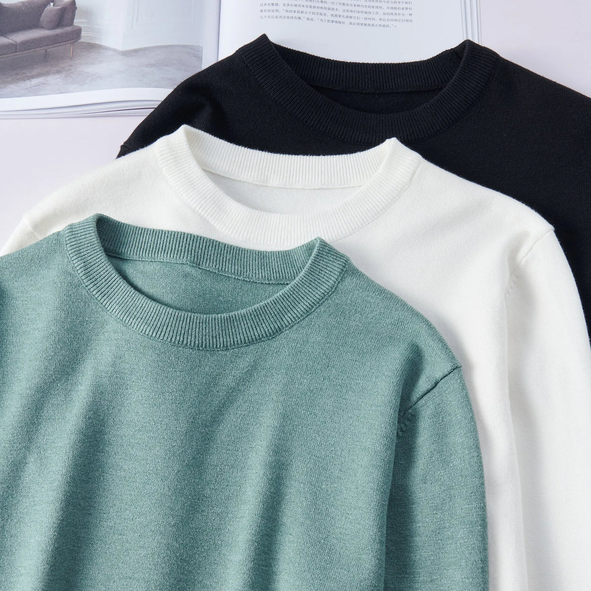 Men's modal knitted round neck pullover sweater in black, loose fit, long sleeve