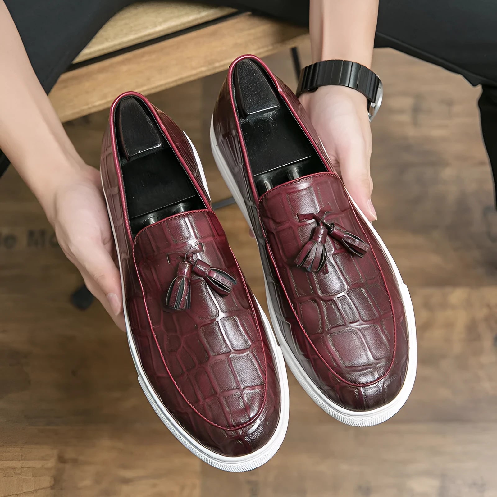 Men's black business casual sneakers plus size with tassel and sewing line detail, low top round toe artificial PU leather