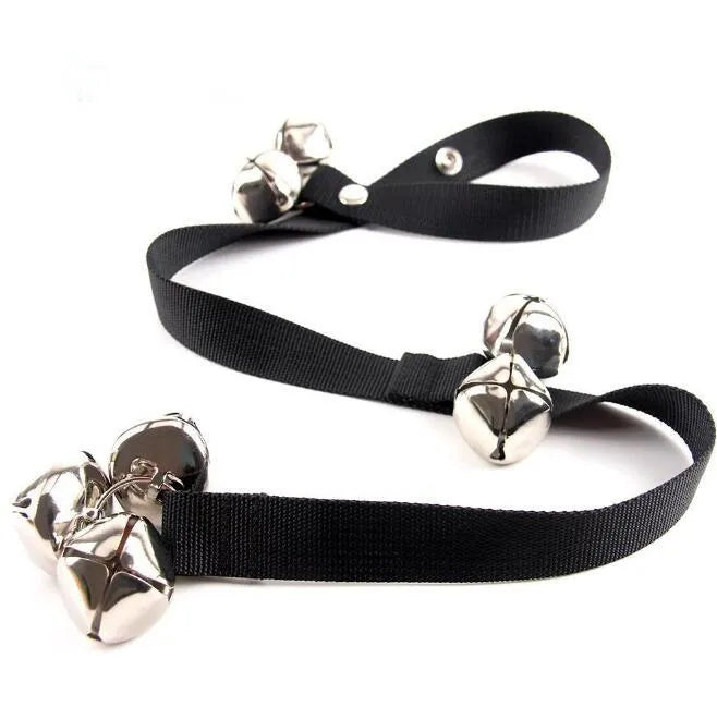Dog doorbell with adjustable rope in black, red and blue colours for training and housebreaking