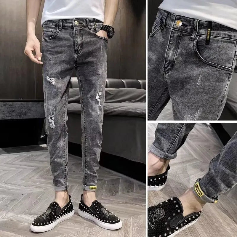 Men's high-waisted denim jeans with button fly in picture colour