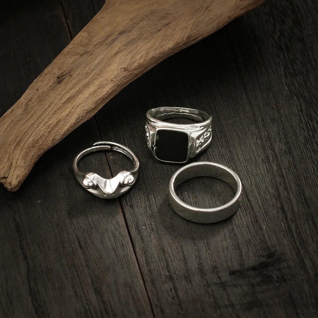 Three-piece frog square drip ring set in antique silver alloy with geometric design.