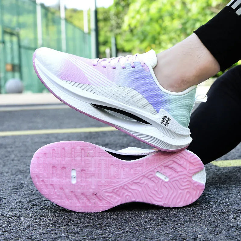Flyknit low top wedge heel sneakers for men in solid colour
