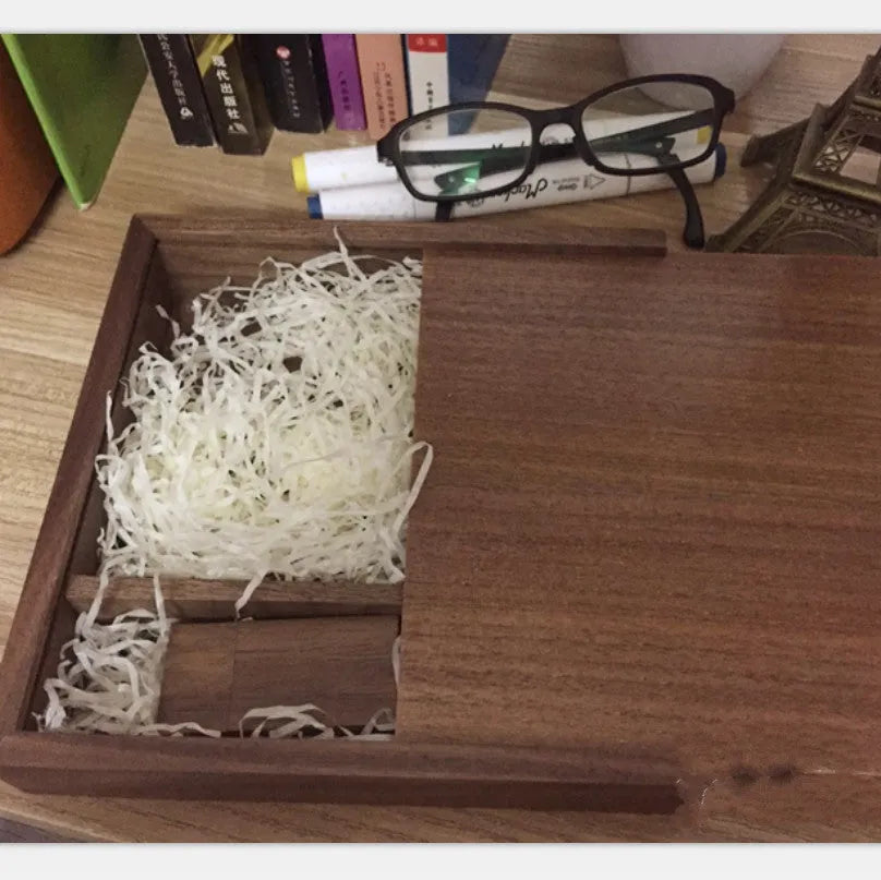 USB 3.0 wooden U disk 32GB flash drive in khaki colour with large square wooden box