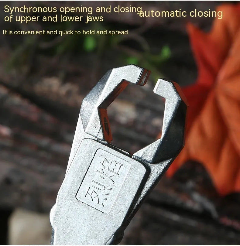 Zinc alloy fishing release aid with a two-axis harpoon clip and stainless steel components.