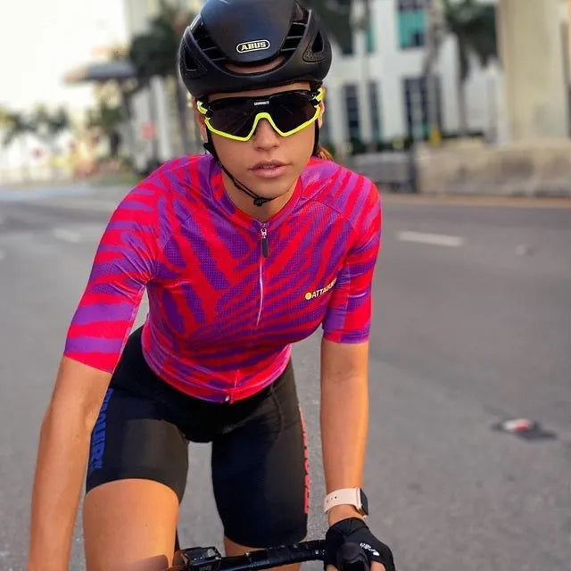 Attaquer women's cycling jersey and bib shorts set from the Kaleidoscope collection on a model