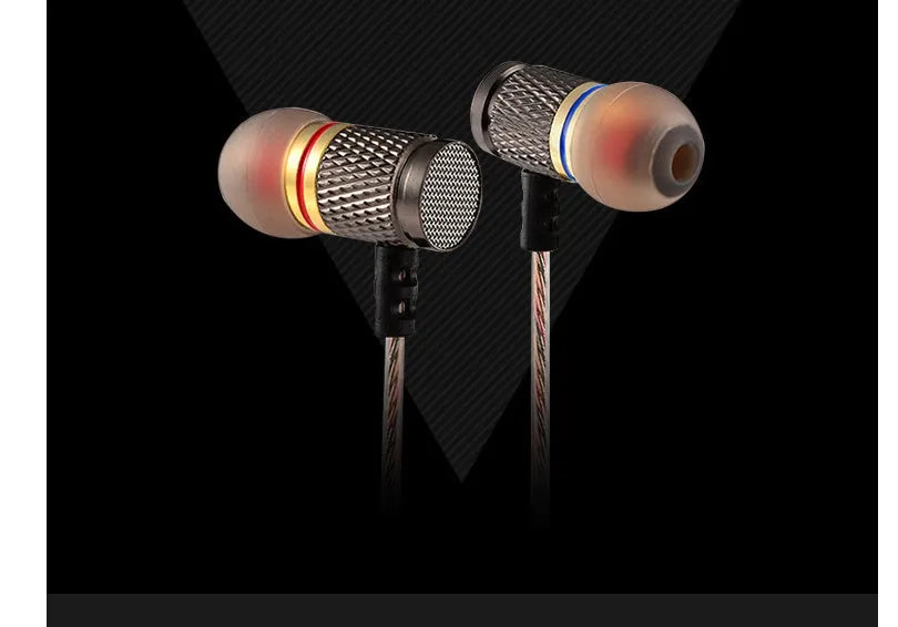 Black wired in-ear headphones with 3.5mm L-bend plug and silicone cable, showing TPE earplugs.