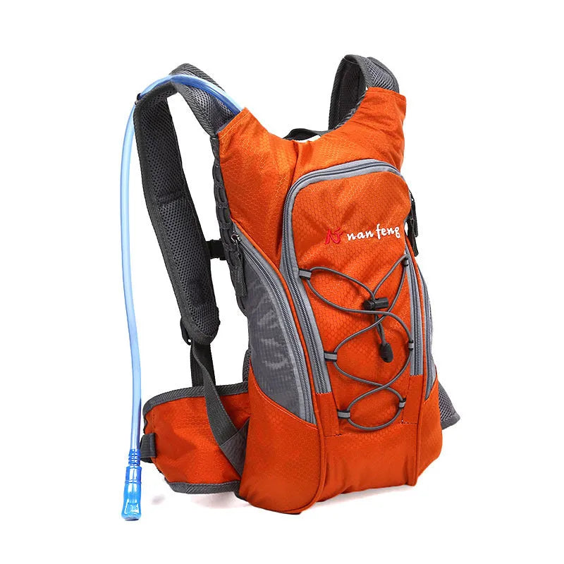 Polyester sports outdoor bag in black with 10L capacity for bicycle riding and hiking