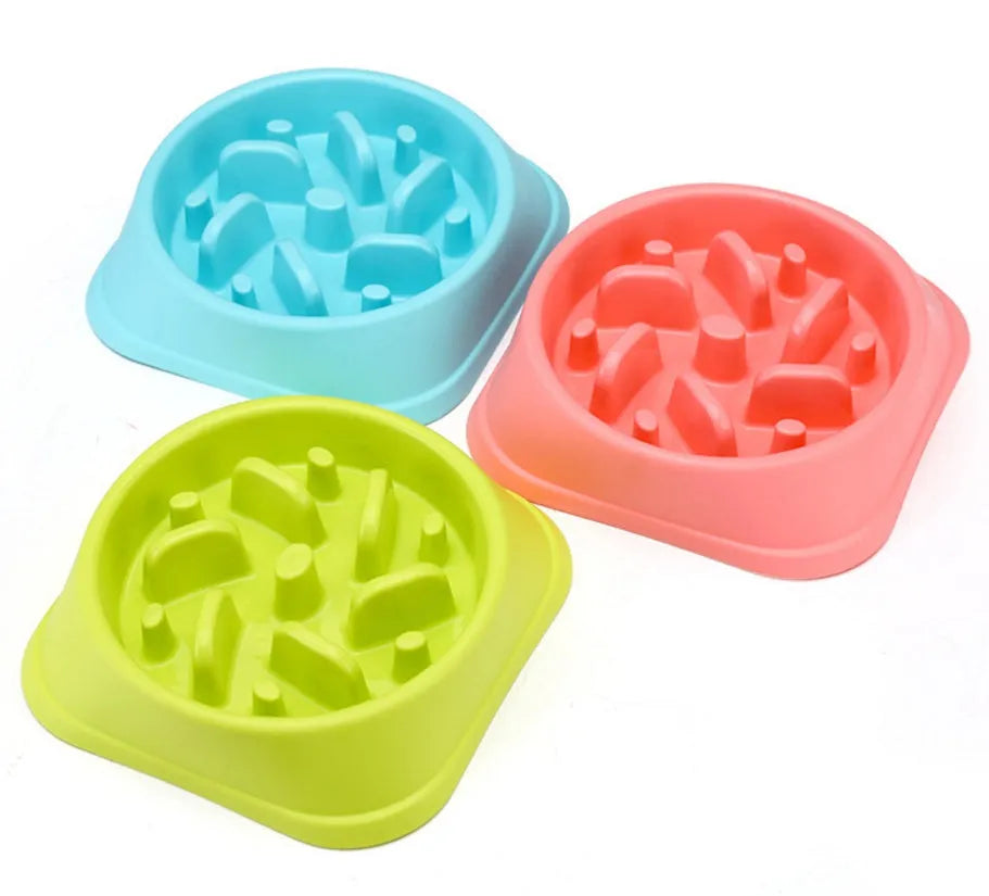 Anti-choke plastic dog bowl in blue, raised interior design, 20cm size for healthy slow feeding