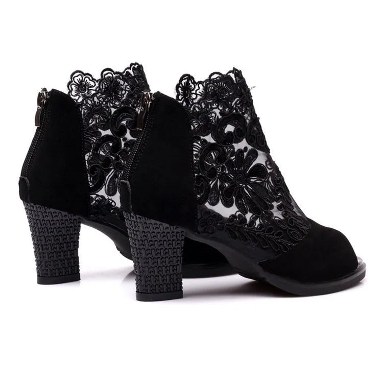 Lucyever women's black gladiator sandals with flower lace, peep toe, square heel, and side zip.