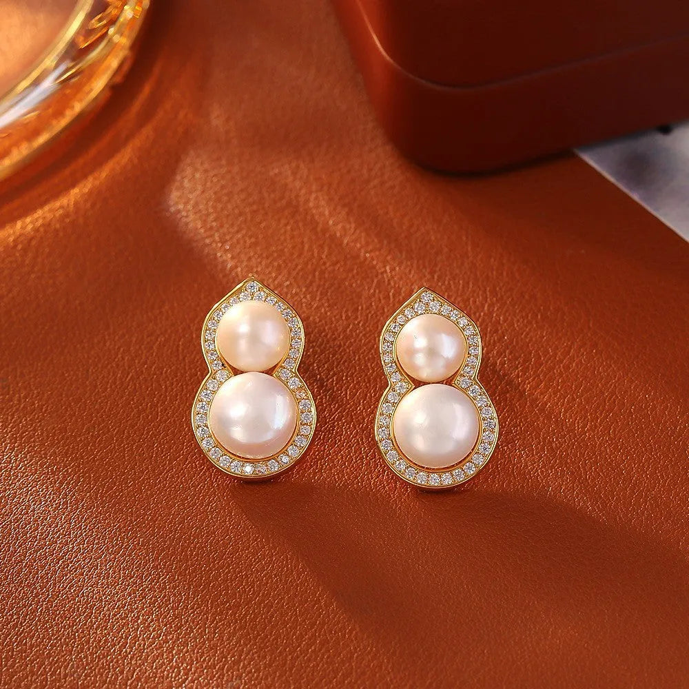 Freshwater pearl leaf stud earrings in rose gold, gold or silver with zircon inlay and copper base