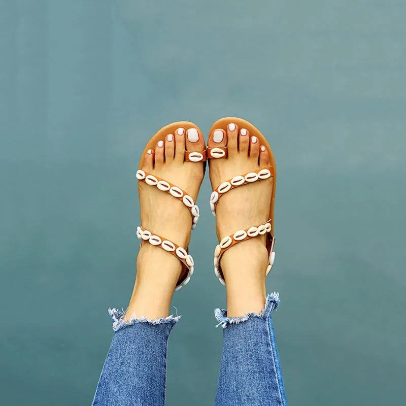 Flat sandals in Shell colour with shell pearl finger anklets, Roman style, round toe, flat heel, rubber sole