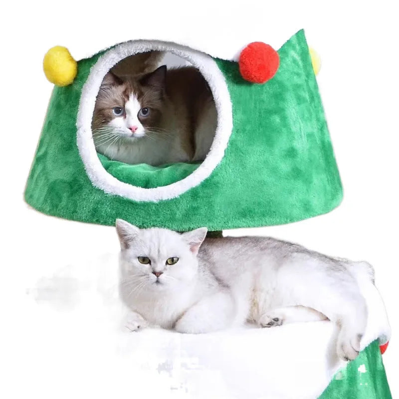 Green Christmas tree style cat nest and cat tree with sisal scratching surface, integrated climbing frame for indoor cats