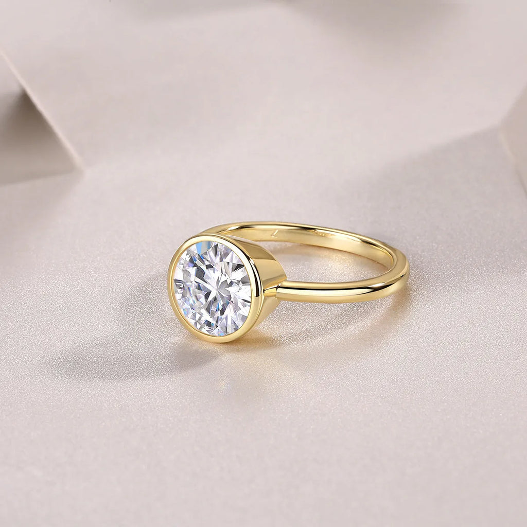 Moissanite wedding ring set with round 9.0mm stone in S925 silver and gold plating, sizes 5 to 9