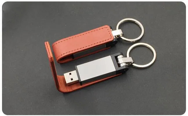 Leather USB 2.0 flash drive keychain in black with 16GB capacity and key ring
