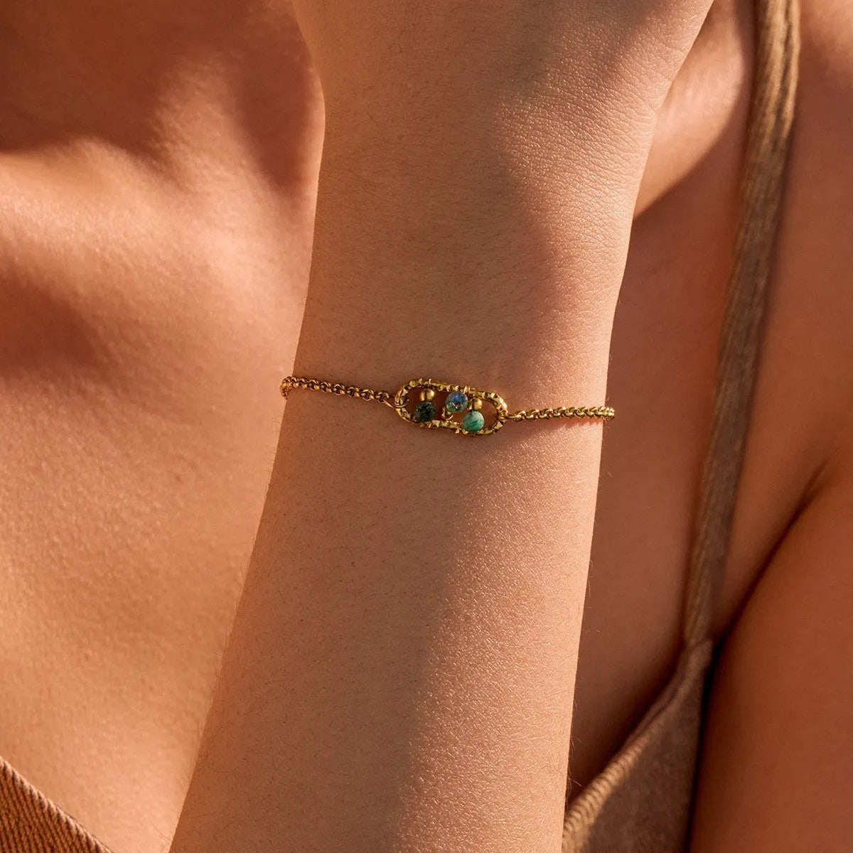 Niche Ins natural stone and freshwater pearl bracelet in stainless steel with 18K electroplating, geometric design, multiple colour options