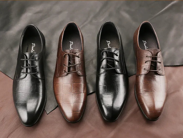 Men's black leather Derby shoes with checkered detail and pointed toe on rubber sole