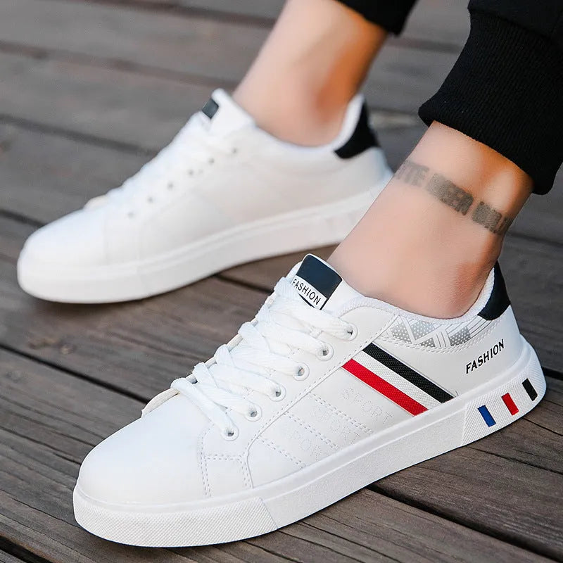 Men's casual sports trainers in black, shown alongside a sizing chart for EU sizes 39 to 44.
