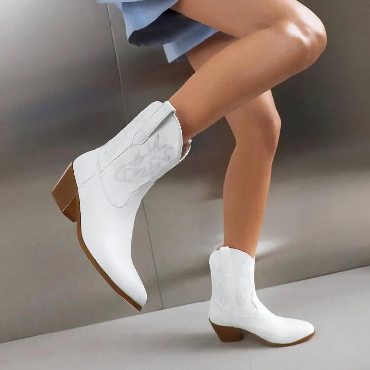 Women's mirror patent leather knee-high boots with embroidery, pointed toe, stiletto heel, in silver colour