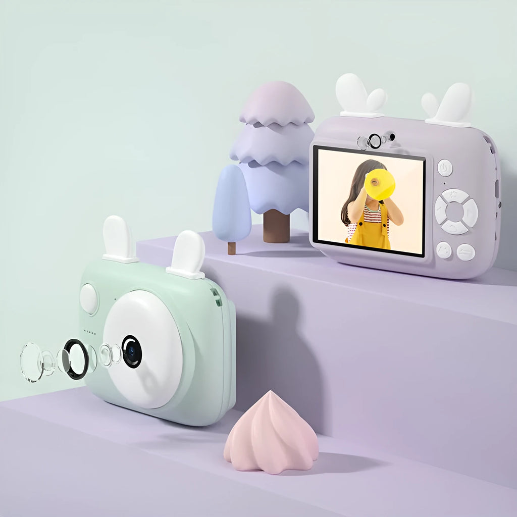 Kids digital camera in green, pink, purple or red with 2.4 inch screen and dual cameras