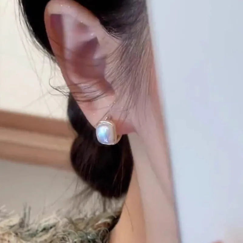 Copper geometric plated pearl ear clip earrings with electroplated coloured finish