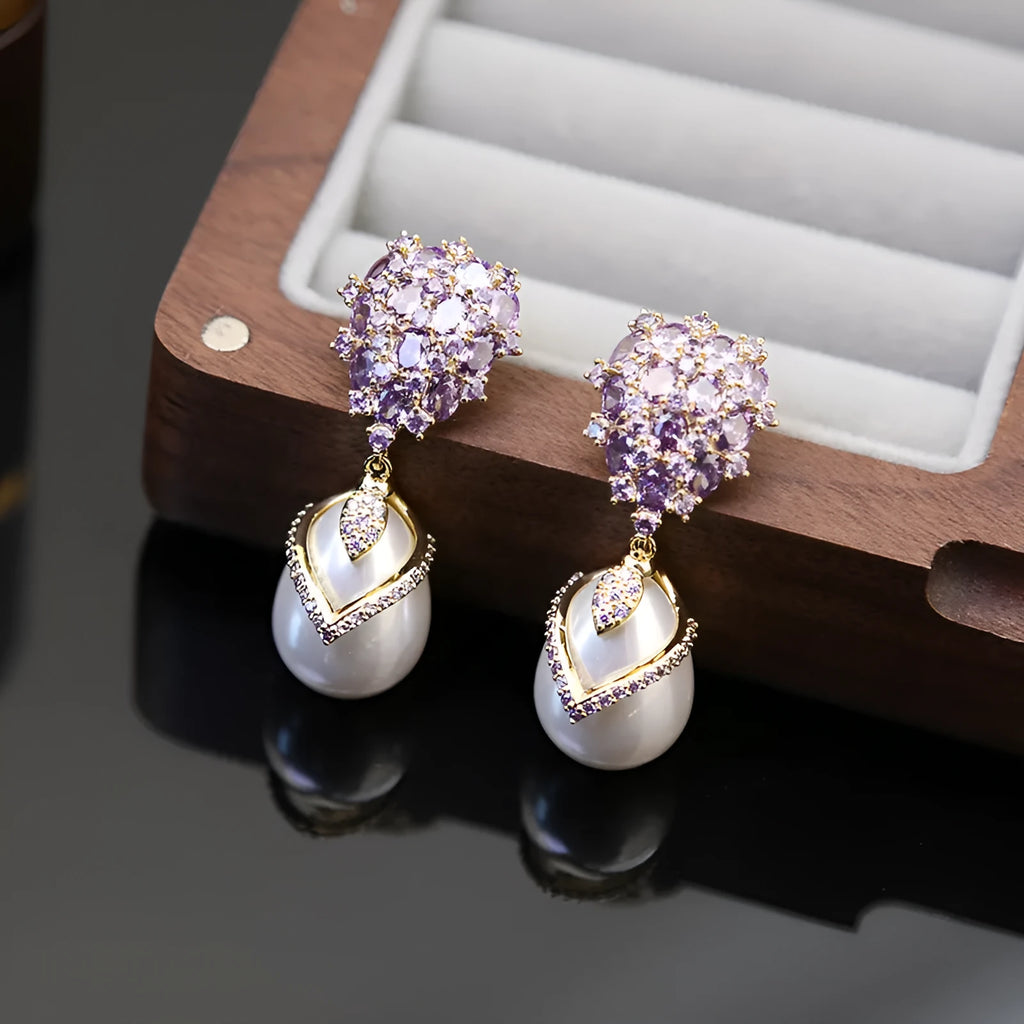 Women's drop-shaped pearl earrings with zircon accents on 18K gold-plated copper jewellery