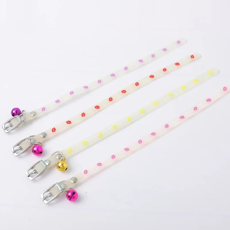 Cat luminous collar with night illumination, adjustable 29cm silicone chain and metal bell