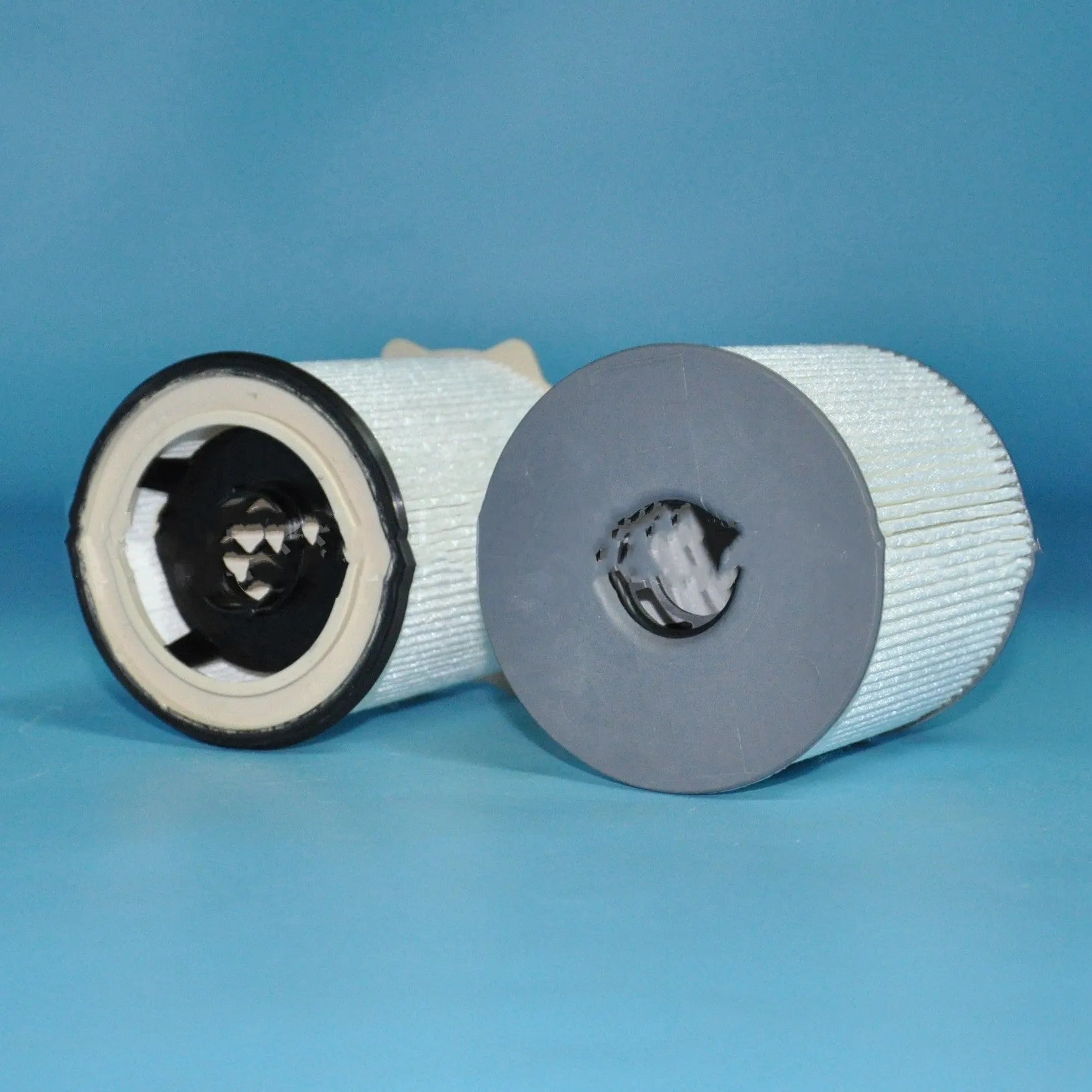 White diesel fuel filter kit for RAM 1500-5500 trucks with oil-water separator function