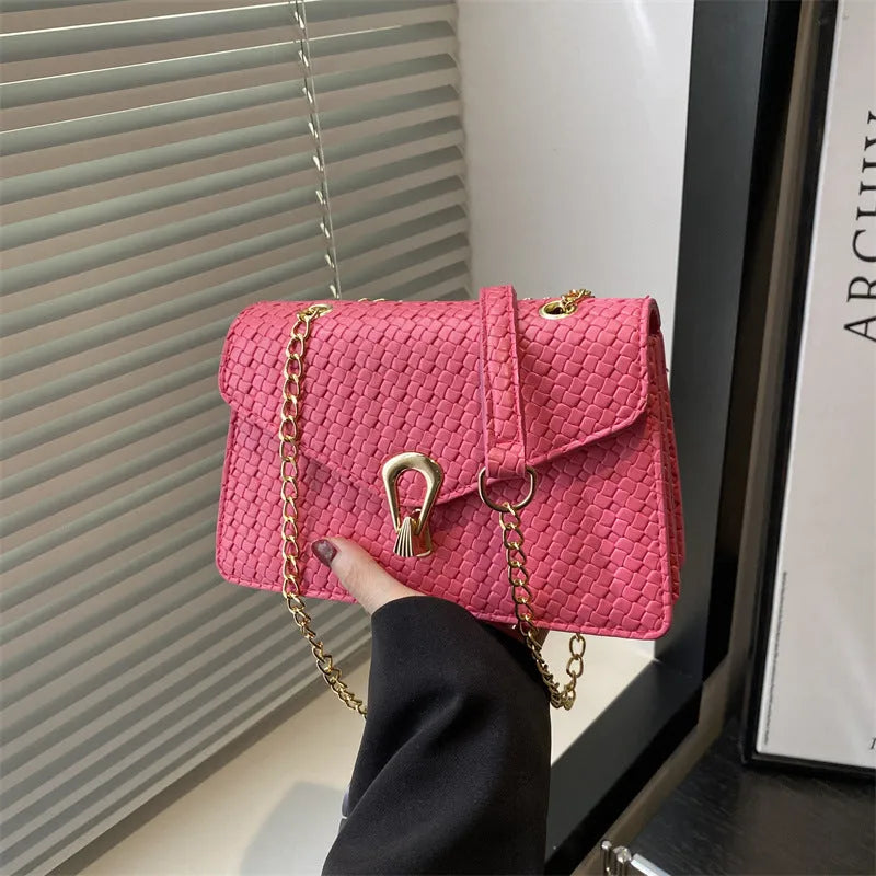 Women's classic woven lock small square bag in PU, horizontal square shape, 21x13.5x8.5cm, available in pink white black purple.