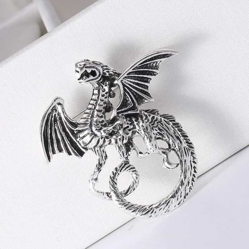 Animal design collar pin brooch in gold or silver electroplated alloy, 43mm x 38mm, for suit and lapel use