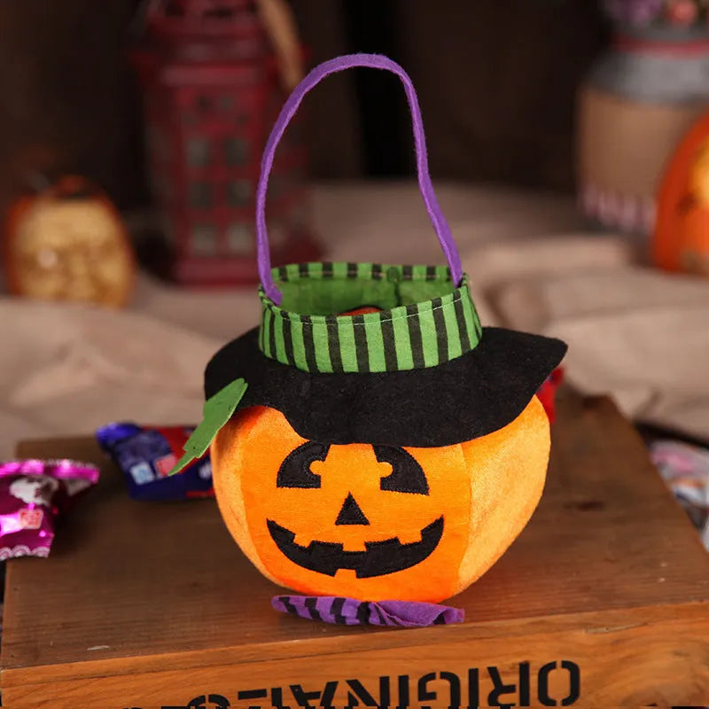 Halloween candy bag with pumpkin pattern, 16cm square size with handle for trick-or-treating