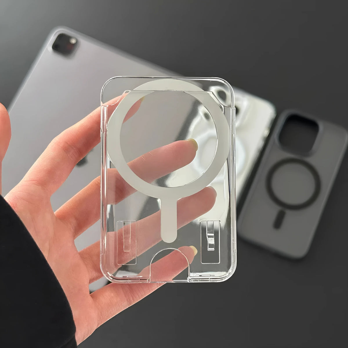 Transparent acrylic iPhone case with white wallet card holder and full-coverage anti-drop cover.