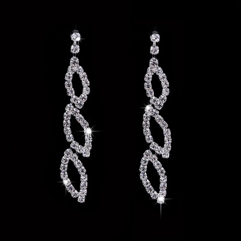 Bridal kiss earrings and necklace set 451 for wedding photography and formal events