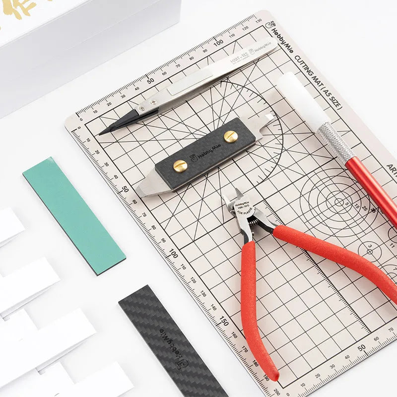 Meow Maker Model Tool Featured Set metal hand tools for crafts and DIY projects.