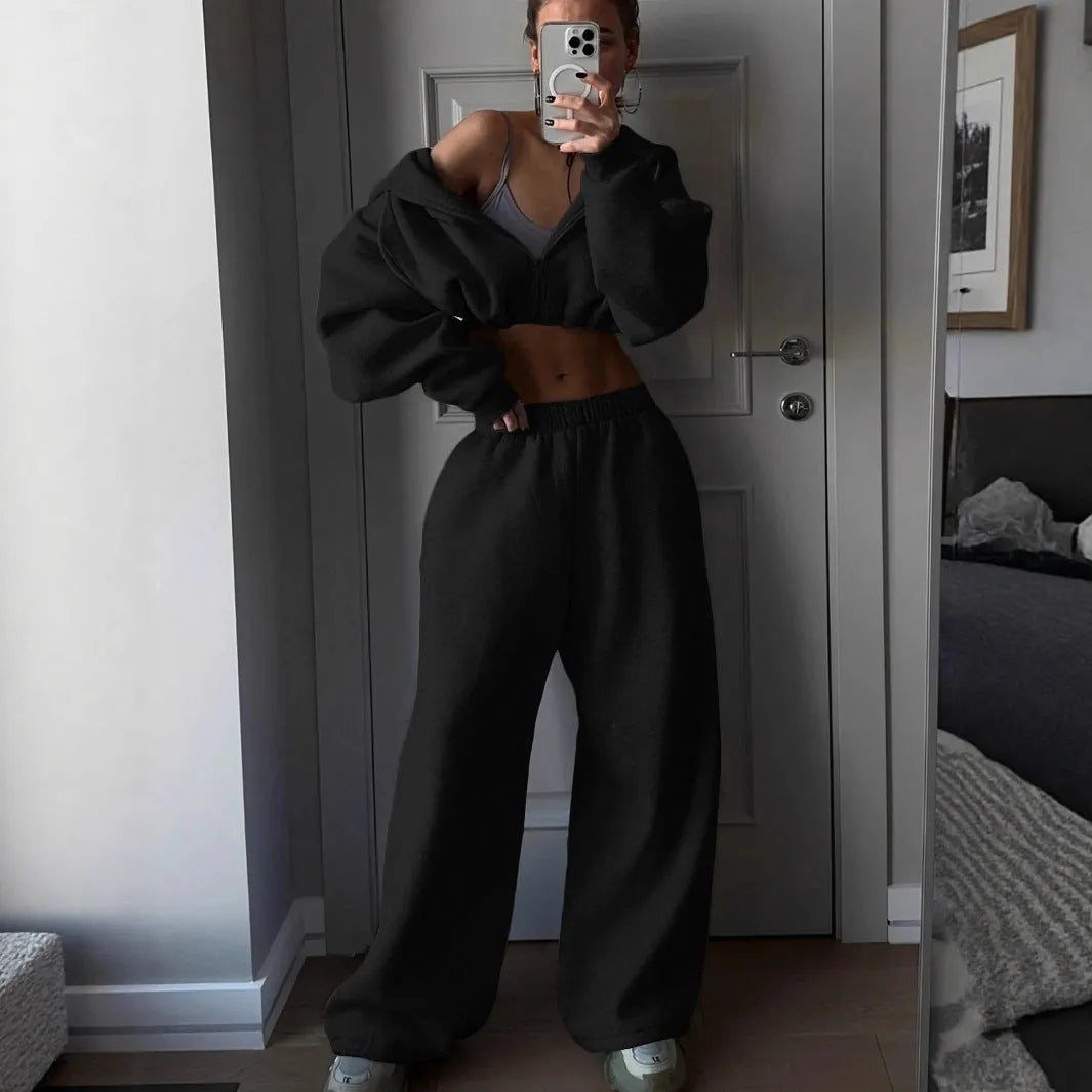 Long sleeve sports sweater suit two-piece set in polyester fabric with trousers